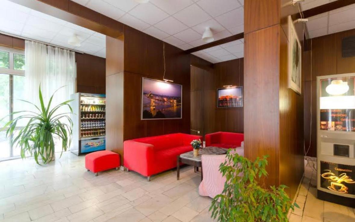 Hermina Apartmanok Westend Budapest Exterior foto